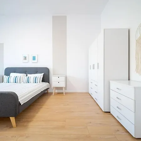 Mycampus 1 Bdrm, 4, Free Parking, Garden, Self Check-in Апартамент