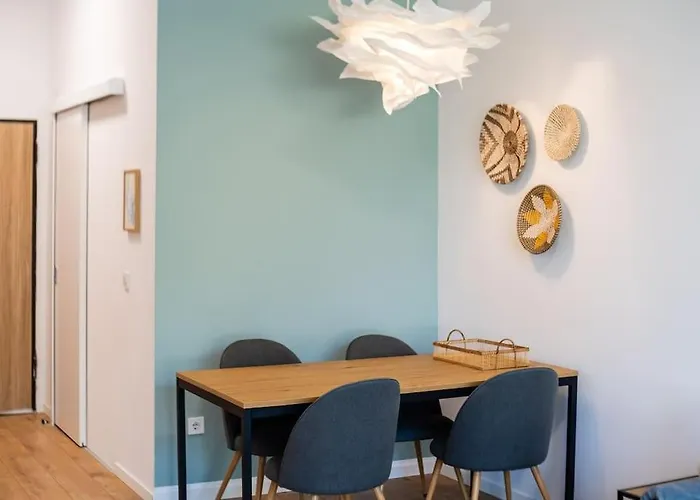 Mycampus 1 Bdrm, 4, Free Parking, Garden, Self Check-in דירה